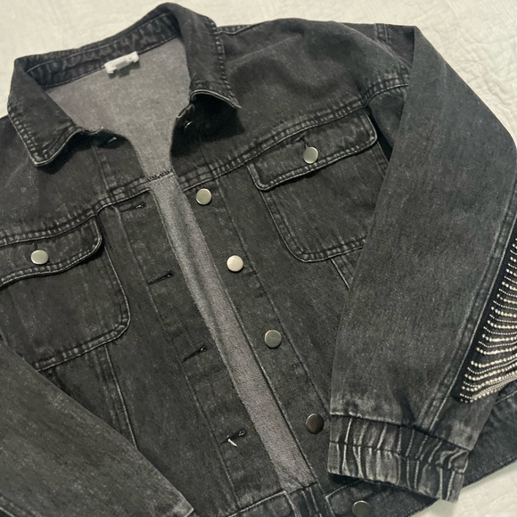 Le Lis Rhinestone Fringe Denim Jacket size Small - Picture 2 of 7